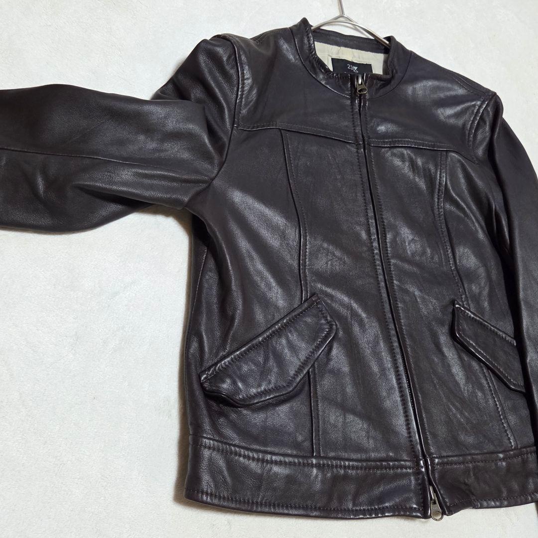 【美品】23区 シングルライダー ノーカラー レザージャケット ブラウン L