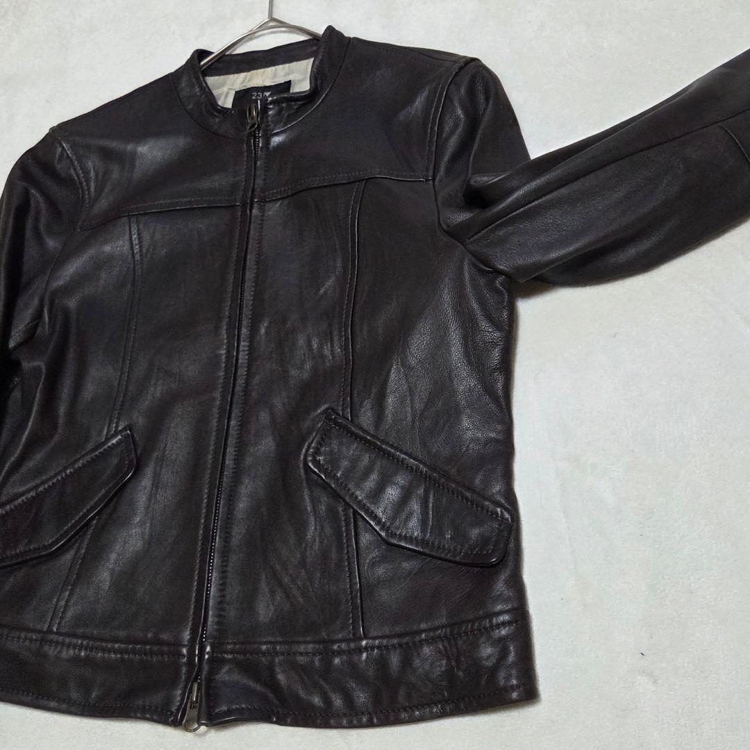【美品】23区 シングルライダー ノーカラー レザージャケット ブラウン L