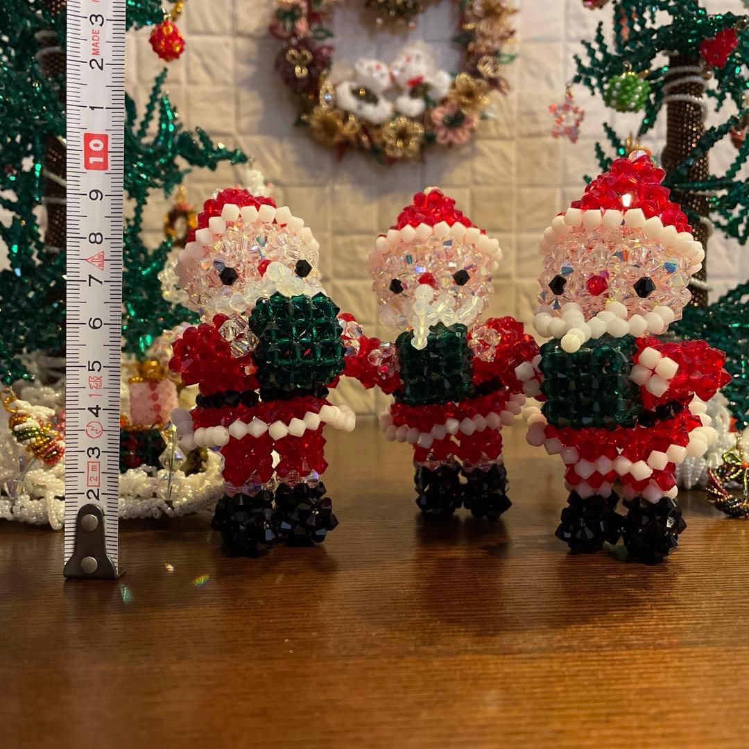 ＊ビーズとスワロフスキーのクリスマスツリー2個&サンタ３個&クマのリース＊