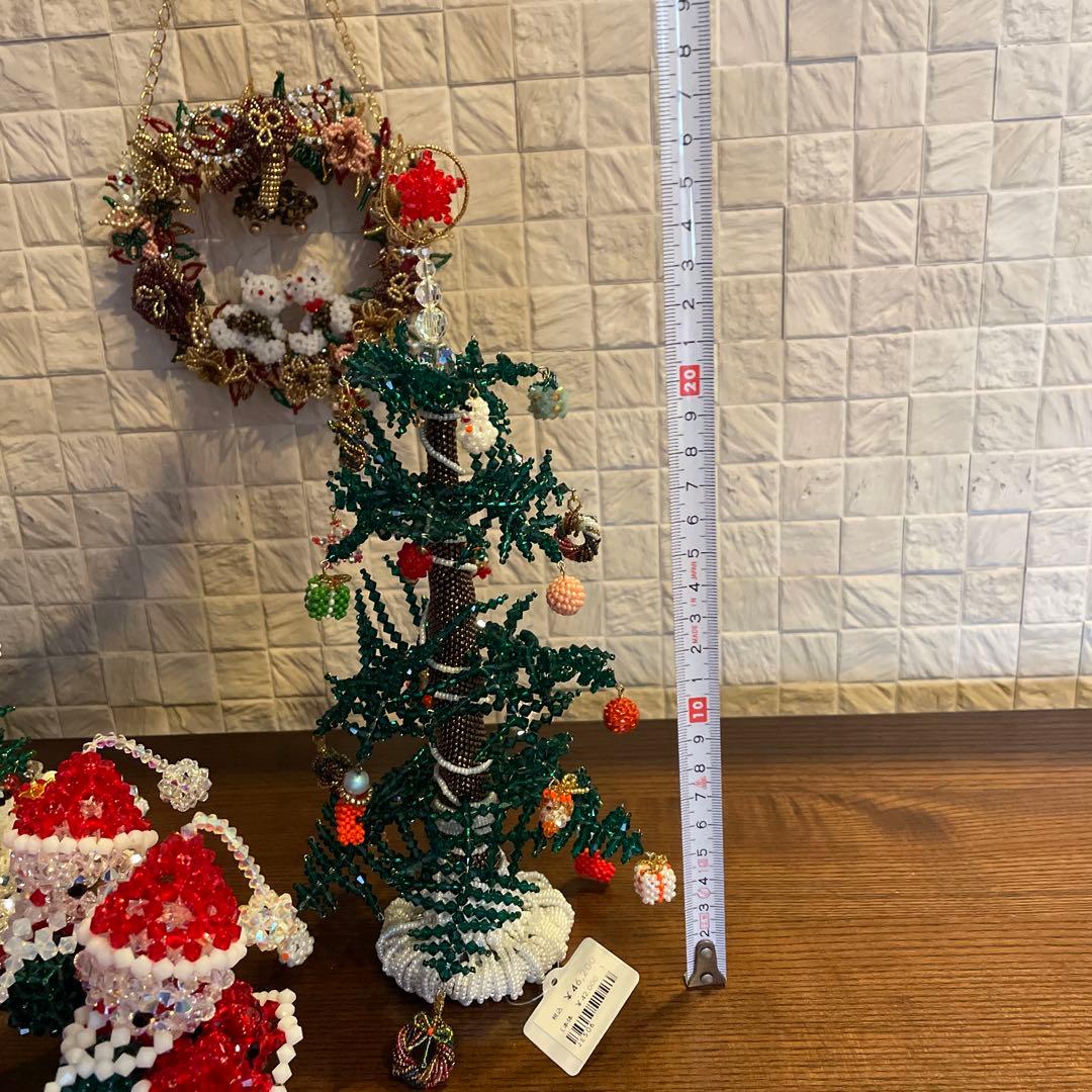 ＊ビーズとスワロフスキーのクリスマスツリー2個&サンタ３個&クマのリース＊