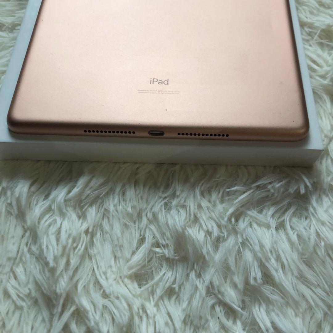 【完動品】iPad 第8世代 32GB 【すぐ発送】