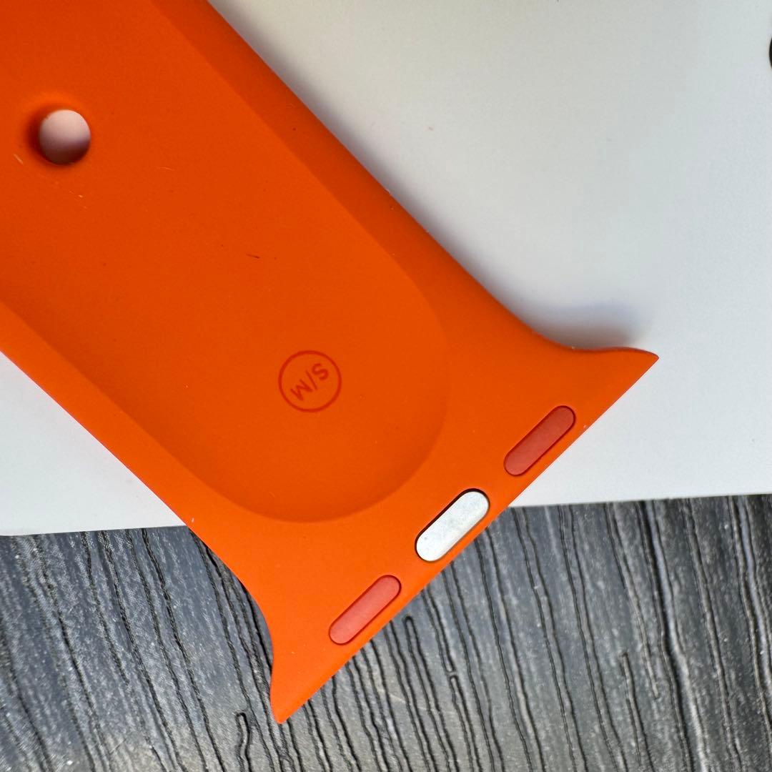 2833 未使用　Apple Watch エルメス　オレンジ　ラバー　スポーツ