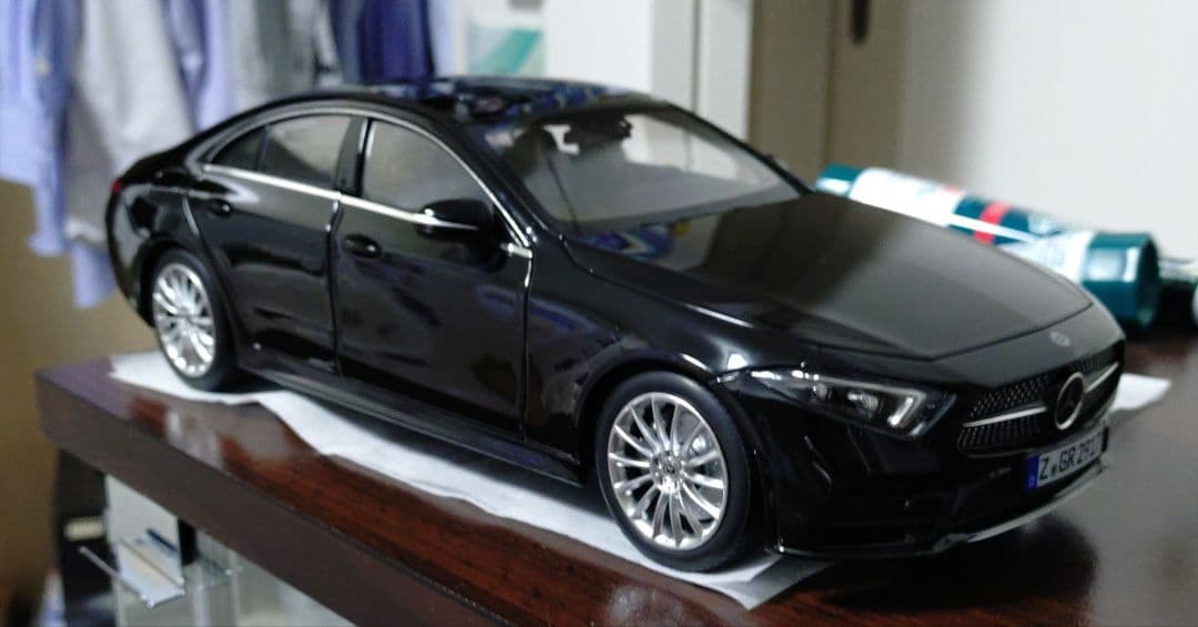 1/18 ミニカー　NOREV製　ベンツ ClS ブラック