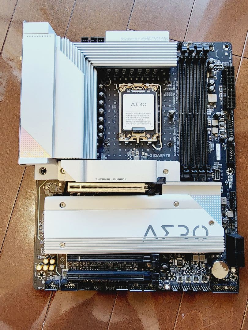 GIGABYTE Z790 AERO G マザーボード DDR5