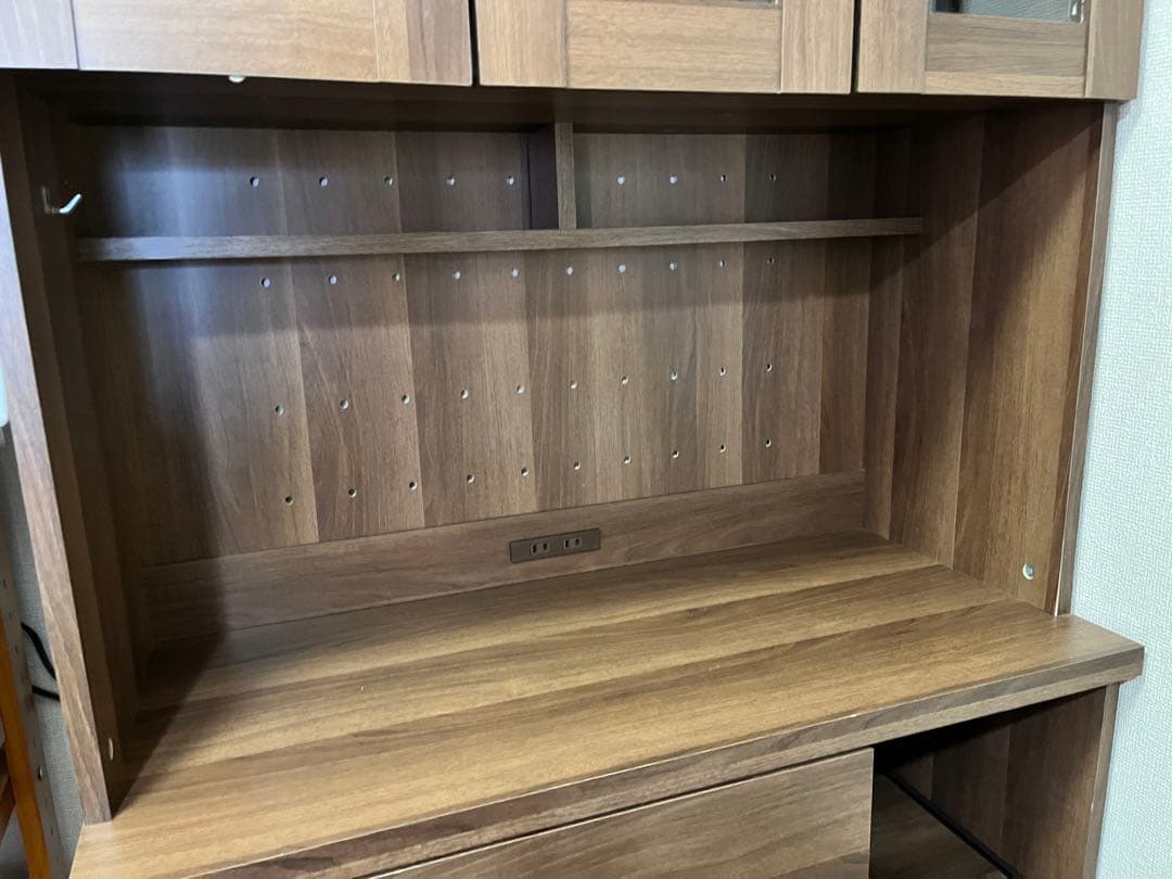 LOWYA【美品組み立て済】【3月発送】食器棚 コンセント付キッチン収納