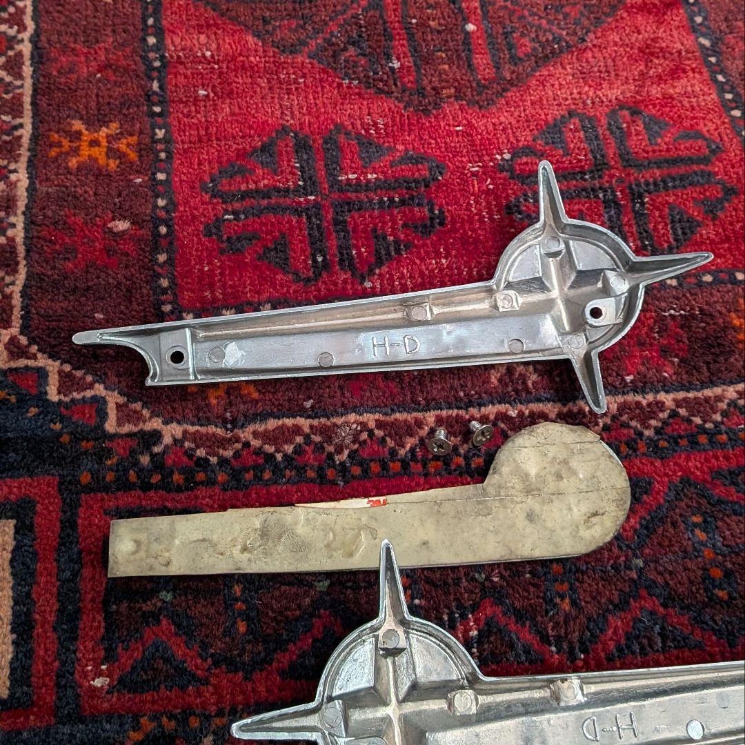 61-62 パンヘッド ハーレー タンクエンブレム 台座 ナックル ショベル