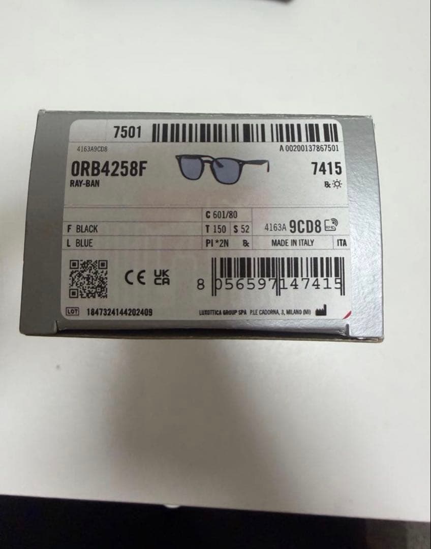 Ray-Ban サングラス ブラック/ブルー