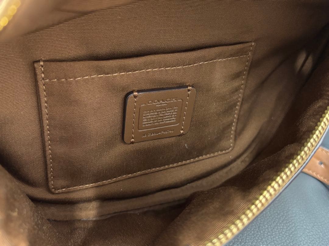 【美品】COACH ボディバッグ