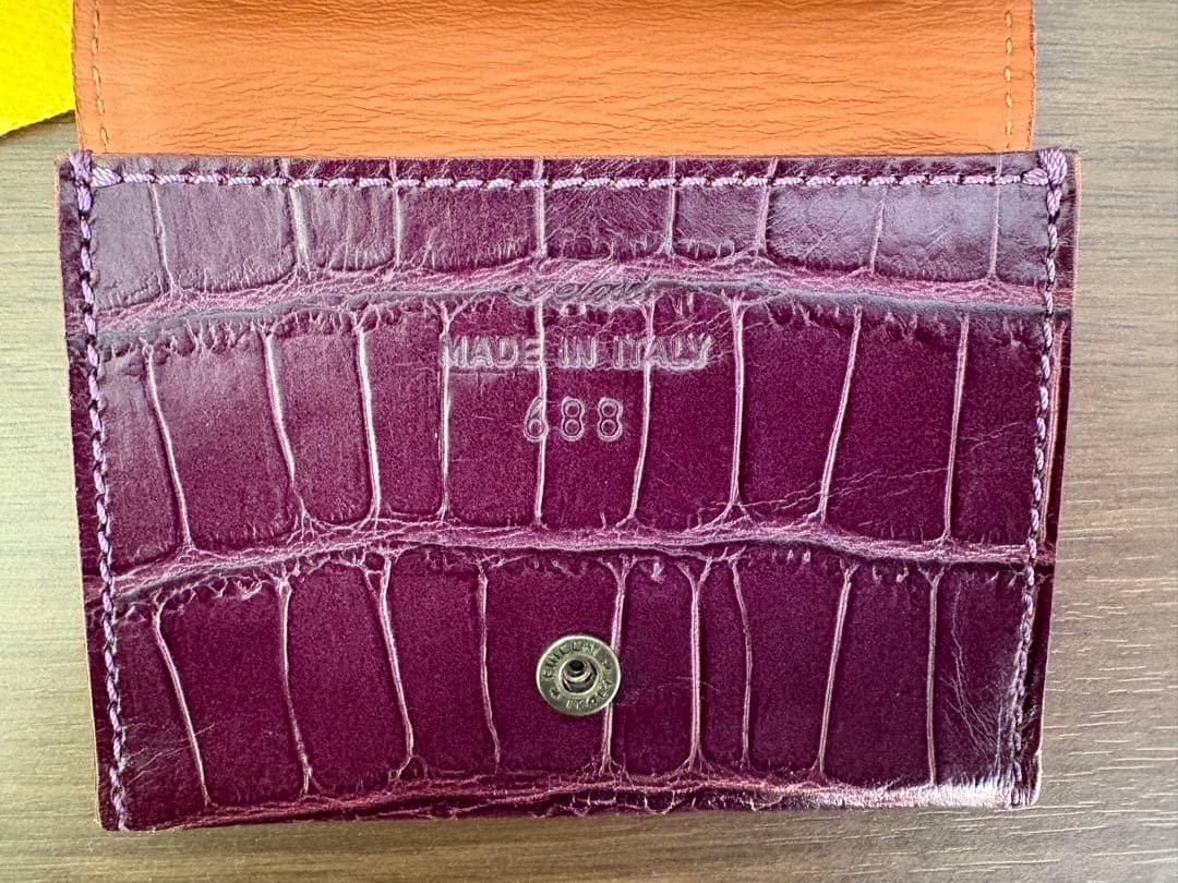 【正規品・美品】　フェリージ　名刺入れ　クロコ型押し