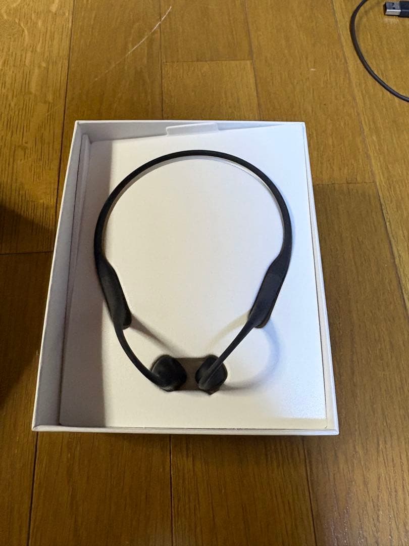 SHOKZ OPENRUN 骨伝導イヤホン 本体