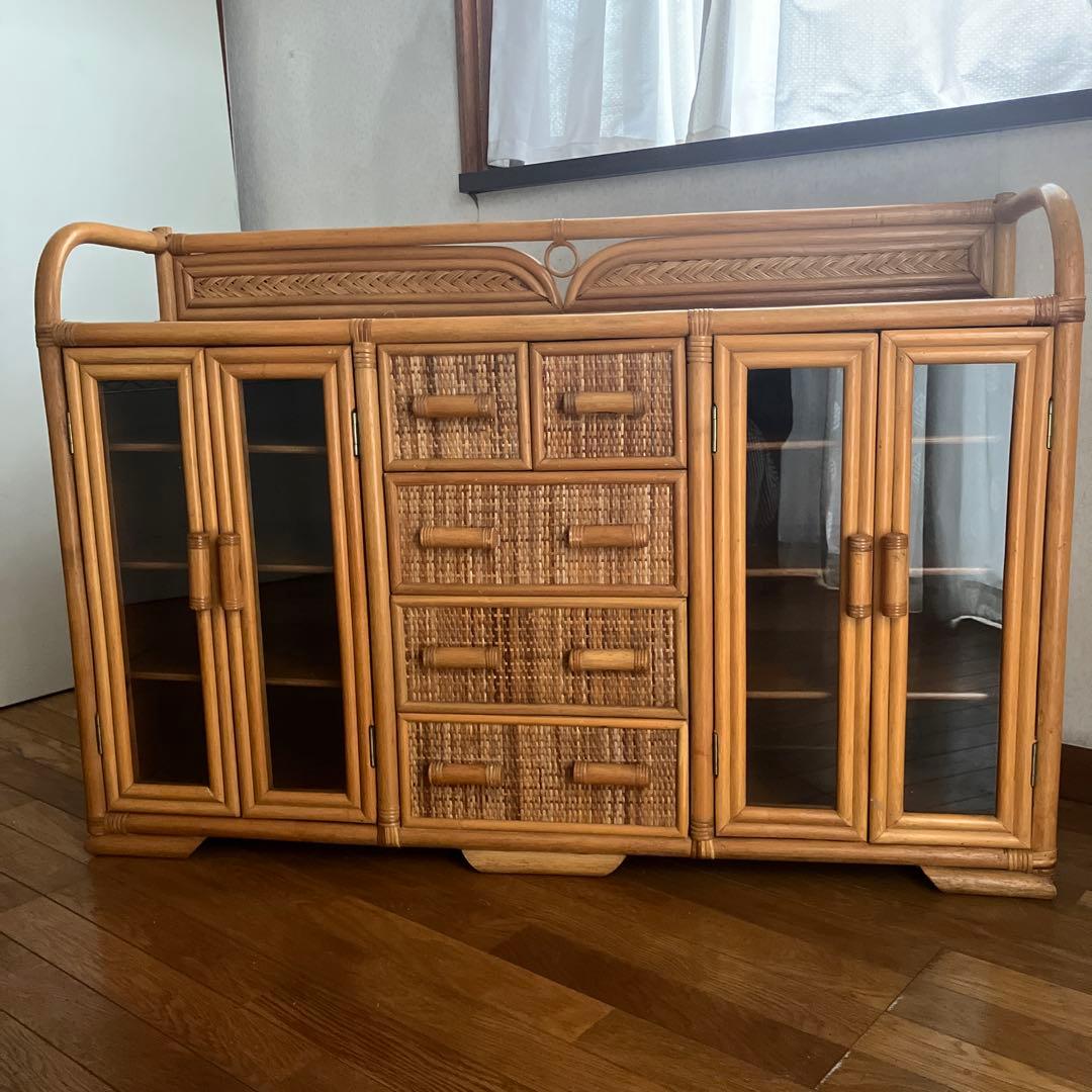 ラタン ガラスキャビネット