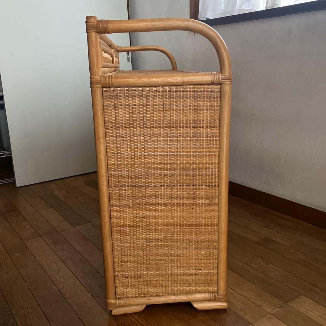 ラタン ガラスキャビネット