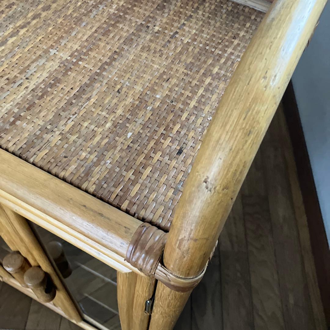 ラタン ガラスキャビネット