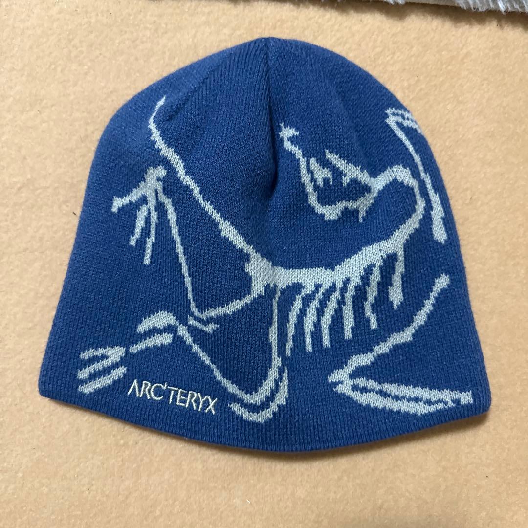 ARC'TERYX 青 ニット帽 ロゴ入り
