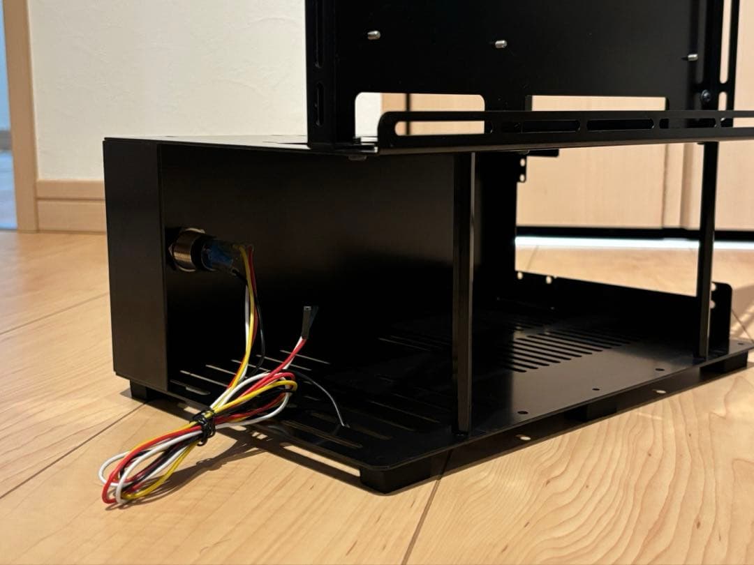 長尾製作所 オープンフレームver.ATX SS-NFRAME-ATX 組立済み