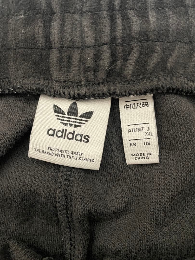U146 2XLサイズ　アディダス　ベロア　アディブレイクパンツ