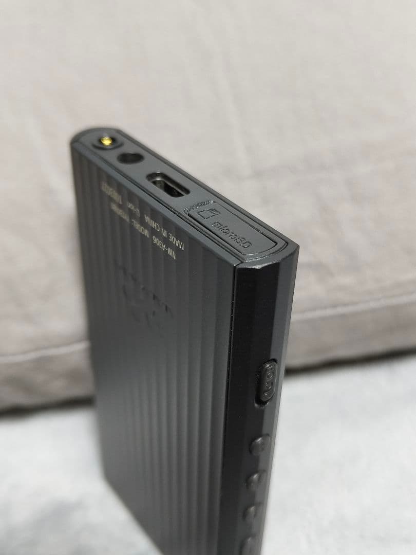 美品！SONY ソニー WALKMAN NW-A306 ハイレゾ対応 ケース付き