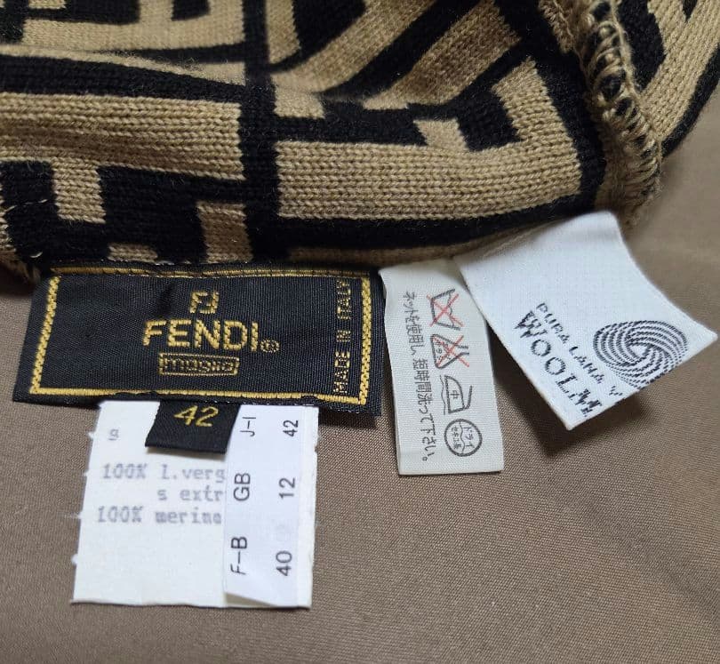 FENDI 2点セット ニット帽 手袋 ブラウン