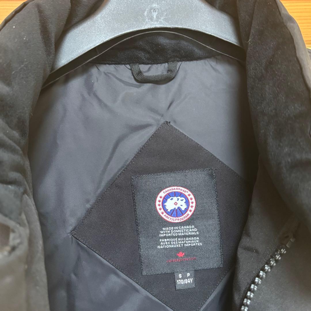   ブラック ダウンベスト S