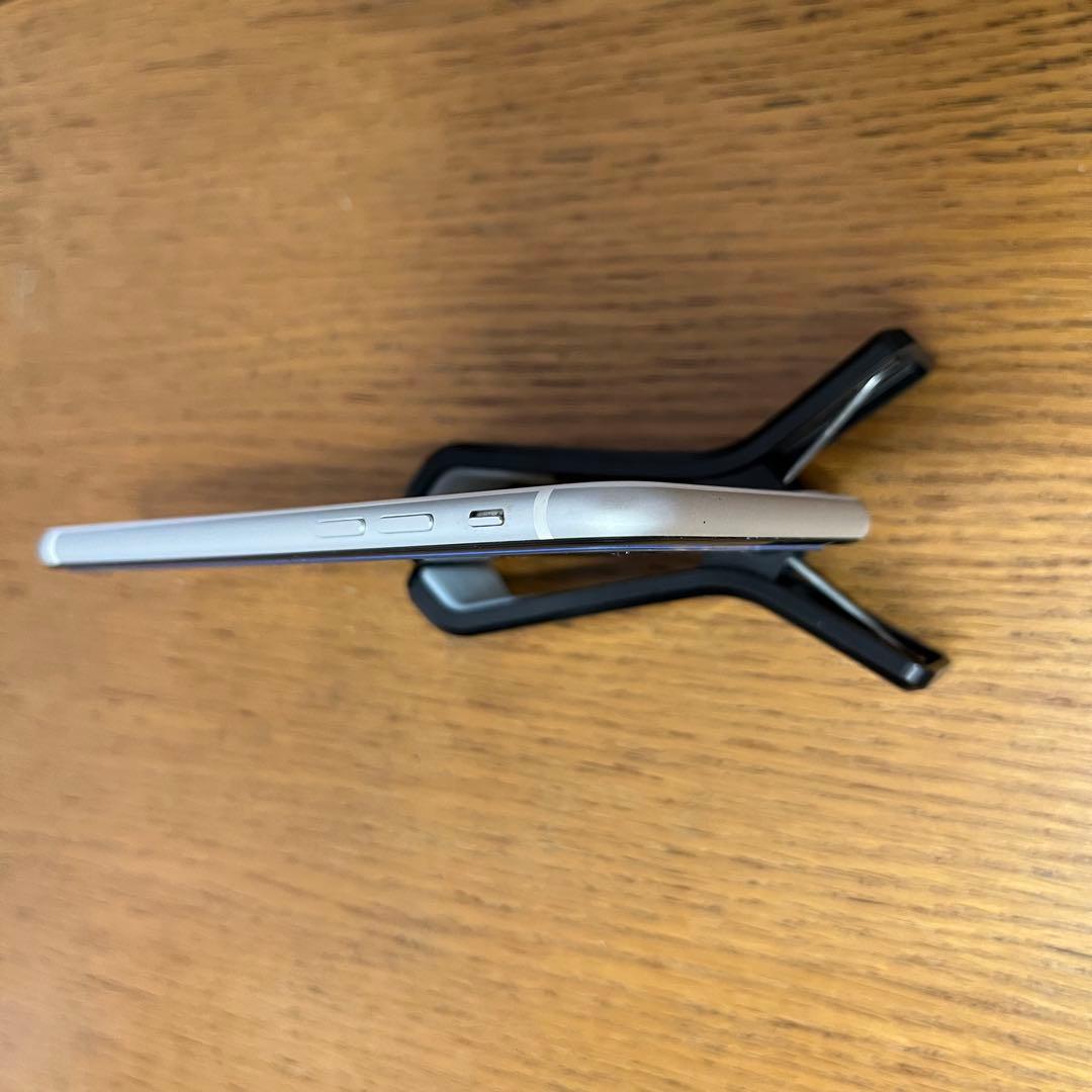 Apple 海外版SIMフリー【美品】iPhone SE2 256GB