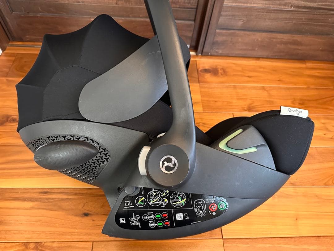 サイベックス クラウドG i-Size ムーンブラック リベルアダプター付き