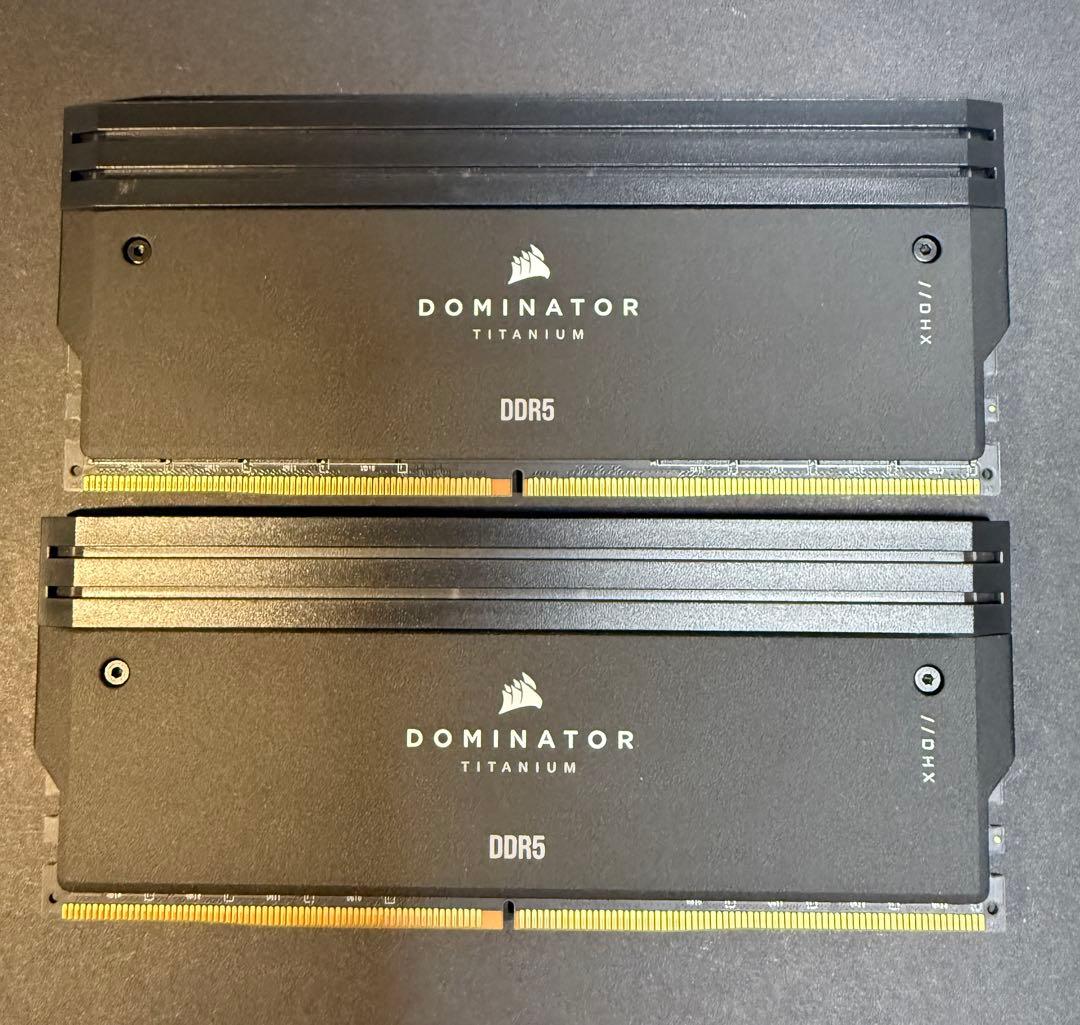 メモリー CORSAIR DOMINATOR TITANIUM DDR5 64GB