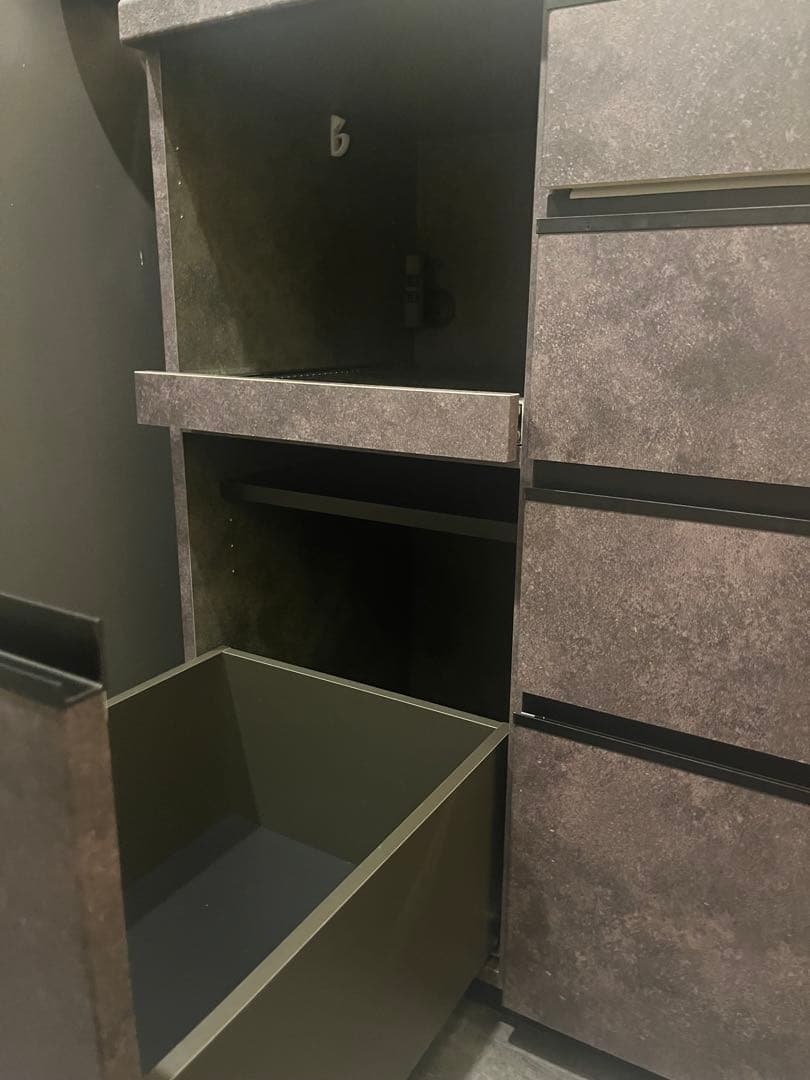 [美品]早い者勝ちです！パモウナ キッチンボード 送料込み