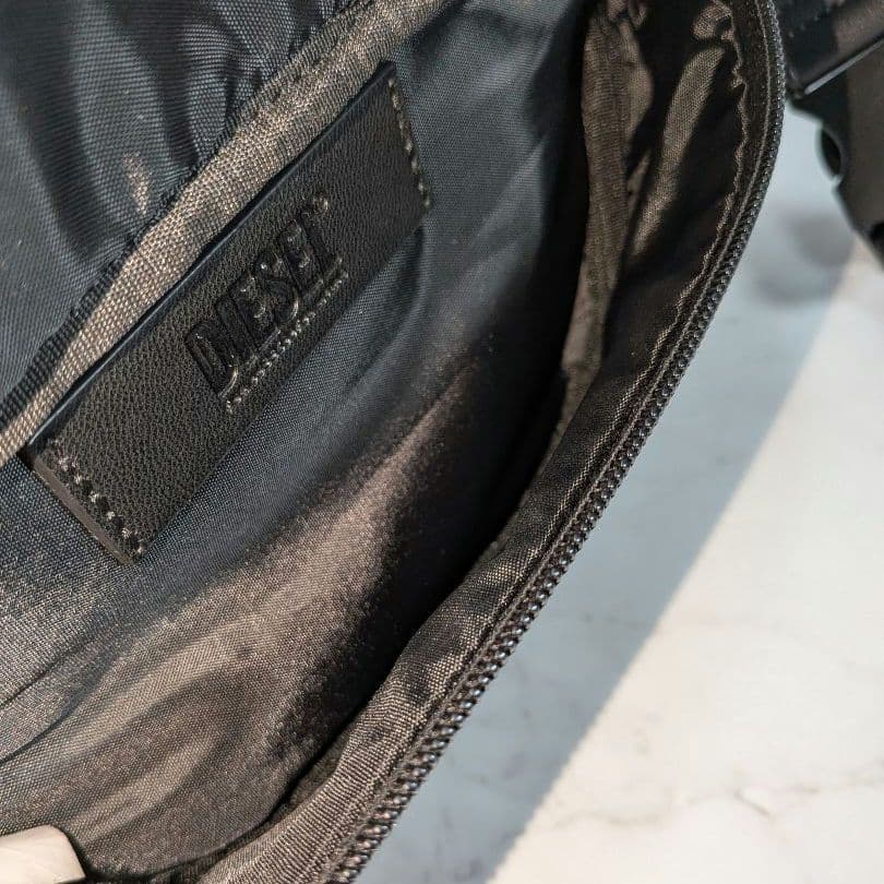 DIESEL ディーゼル エンボスDロゴ ウエストバッグ ボディバッグ 黒