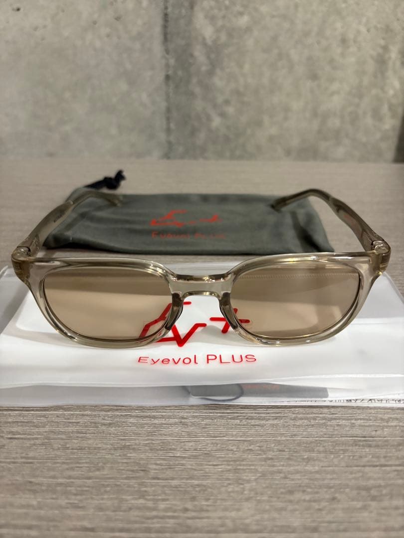 eyevol PLUS サングラス　LEV