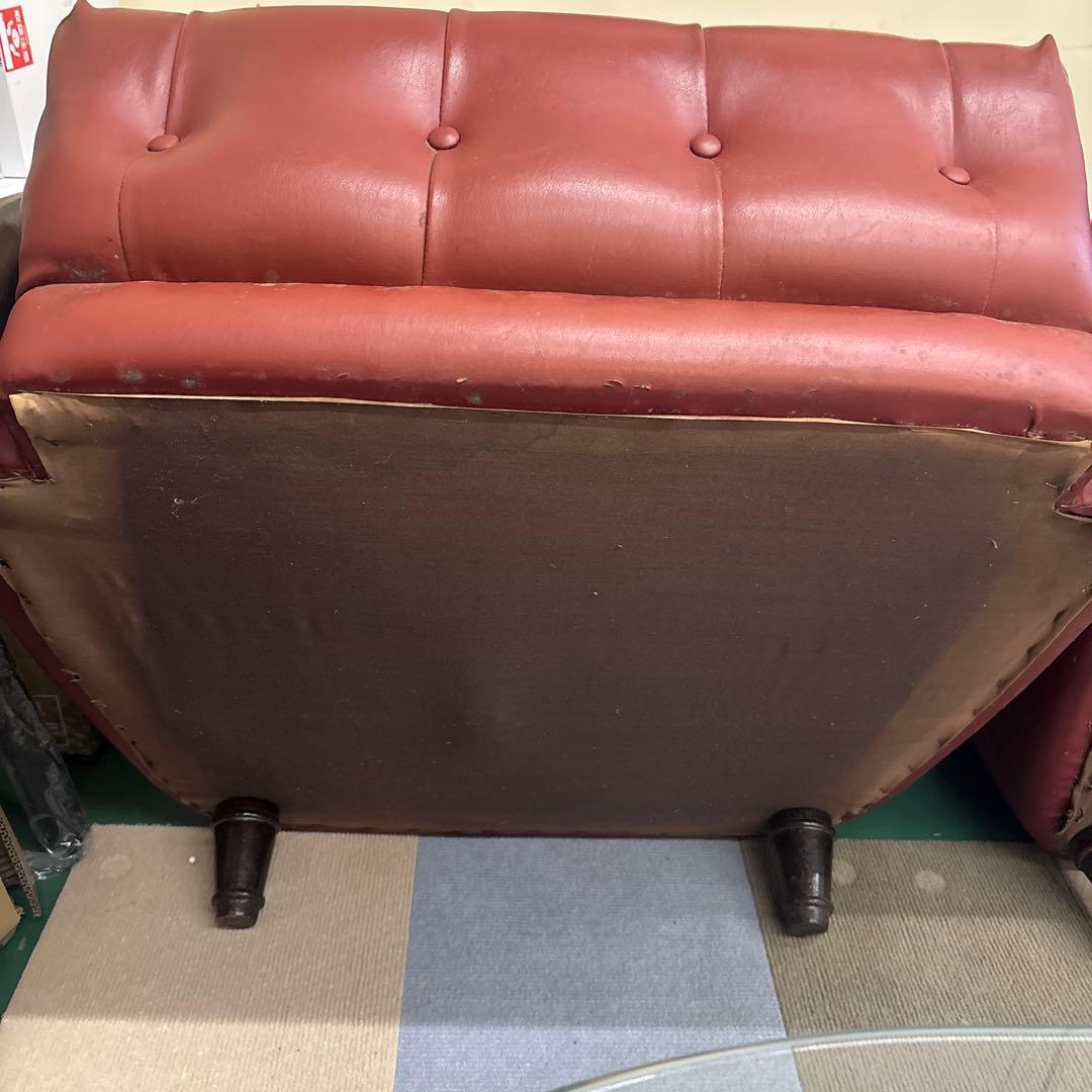 赤レザー　クラシックソファ　1脚 ②