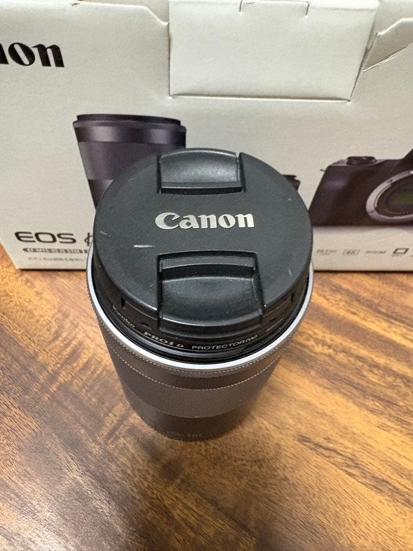 Canon EOS Kiss M2 ダブルズームキット ホワイト