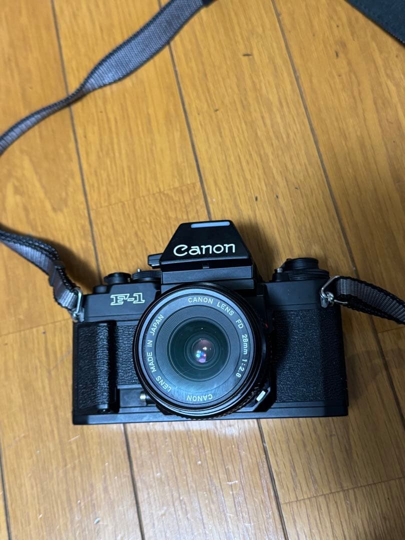 Canon F-1 フィルム一眼レフカメラ 28mmレンズ付き