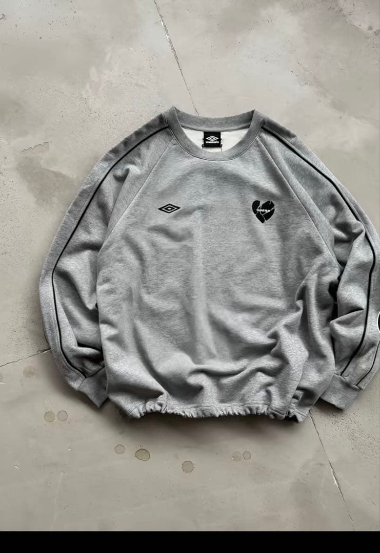 あ*ぇ様 【UMBRO × ONCILY 】コラボスウェット即完売激レア！