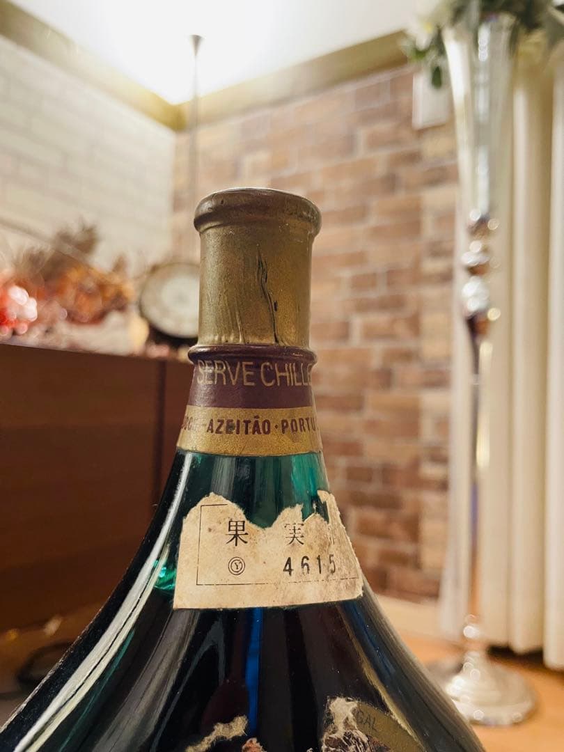 約32年前に沈没船から引き上げられた、幻のポートワイン