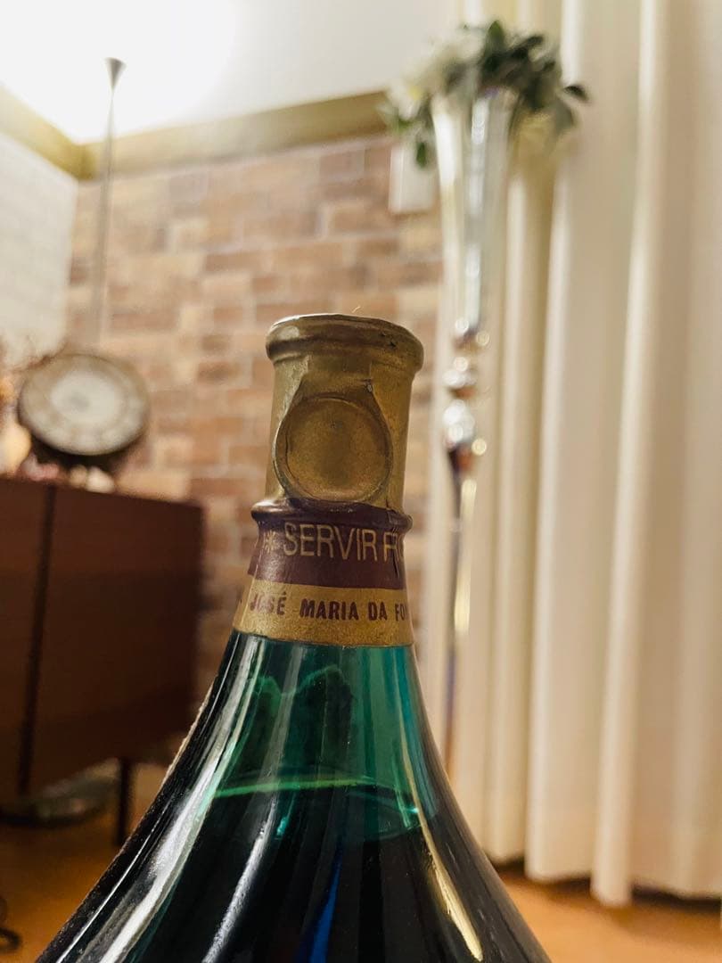 約32年前に沈没船から引き上げられた、幻のポートワイン