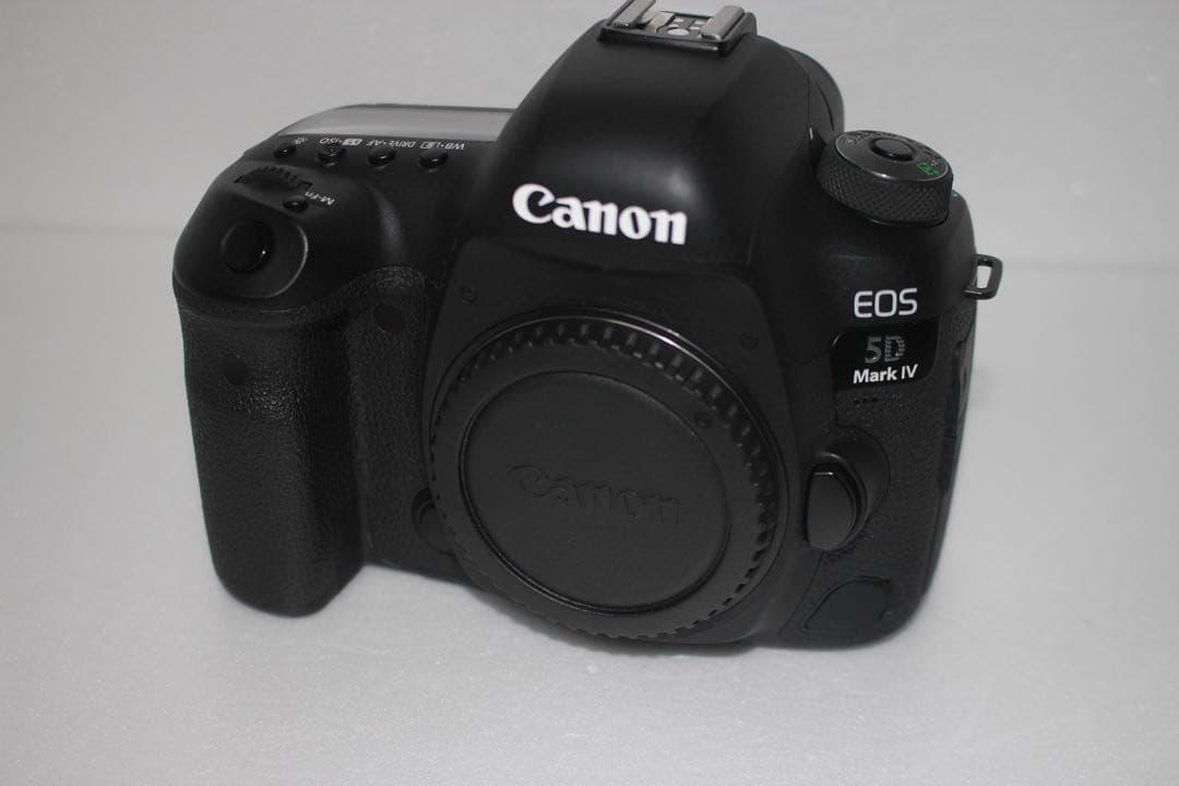 デジタル一眼レフカメラ　canon EOS 5D Mark IVレンズセット