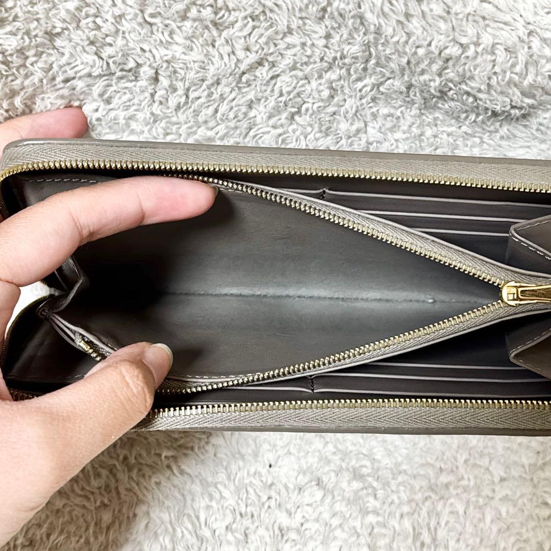 CELINE セリーヌ　長財布　グレージュ色　人気色