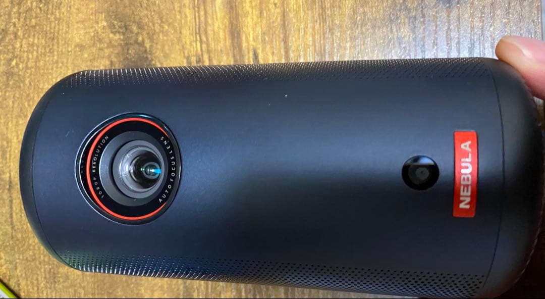 NEBULA 3プロジェクター本体
