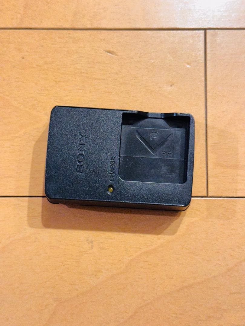 SONY Cyber-Shot(サイバーショット) DSC-W570バイオレット