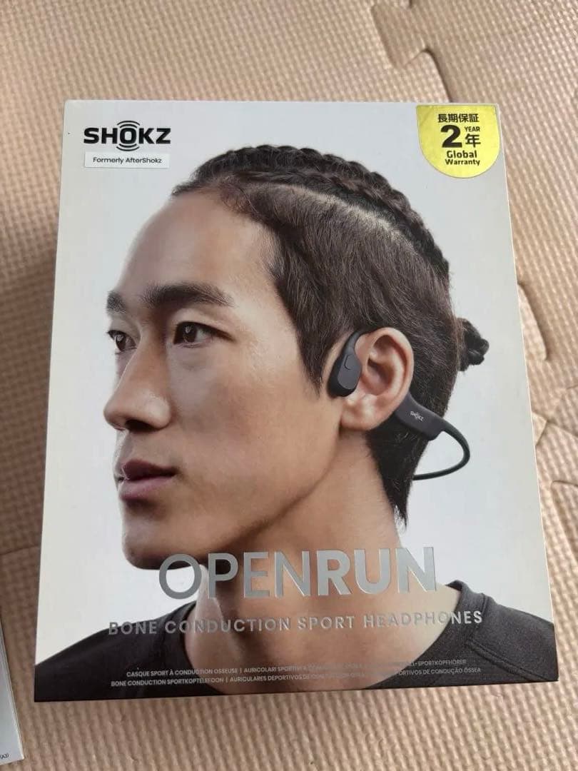 ⭐︎あべちゃん様　美品　使用少　SHOKZ openrun 骨伝導　ショックス　⭐︎