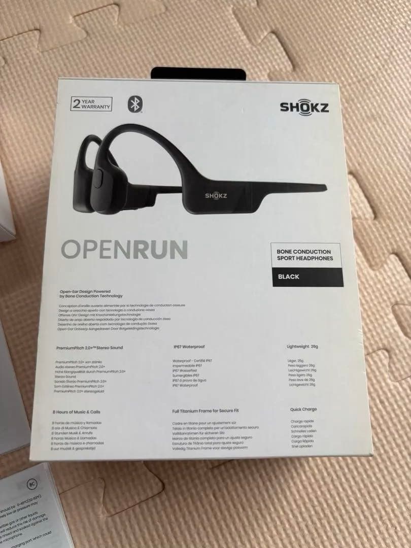 ⭐︎あべちゃん様　美品　使用少　SHOKZ openrun 骨伝導　ショックス　⭐︎
