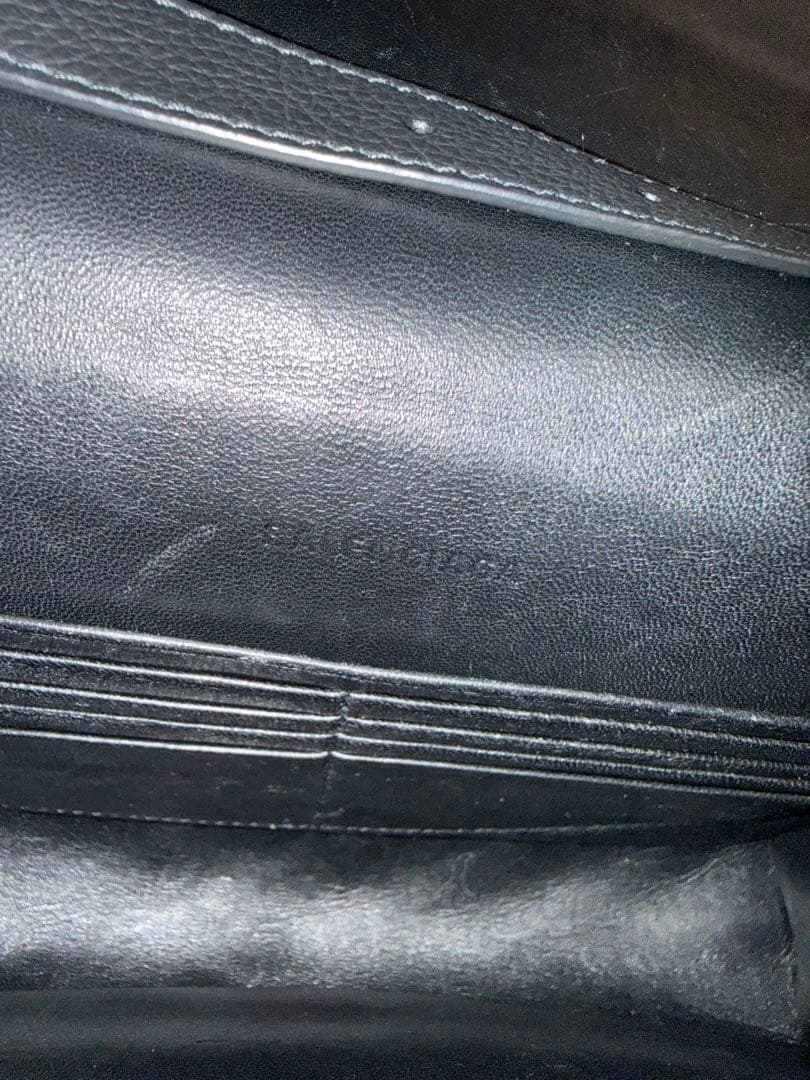 BALENCIAGA ブラック レザー ショルダーバッグ