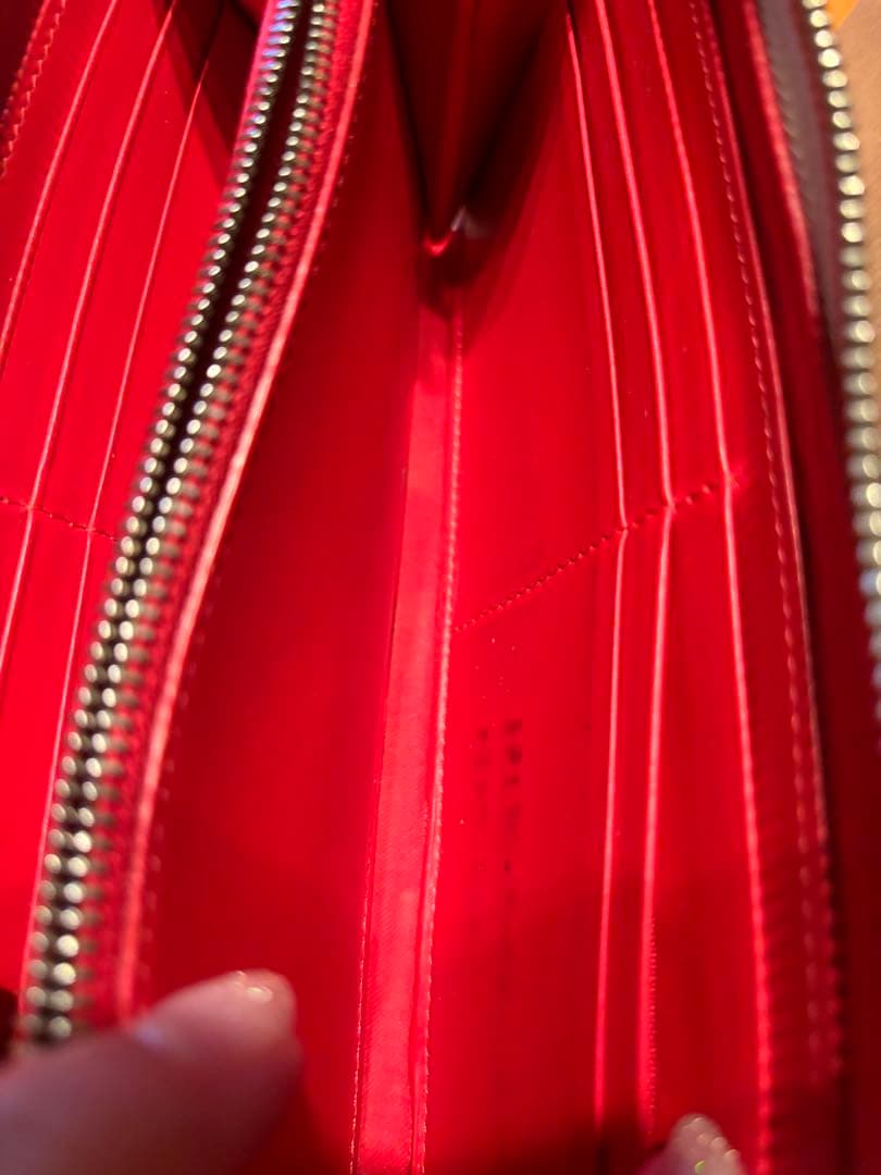 クリスチャンルブタン★ホワイト 長財布♡最終値下げ