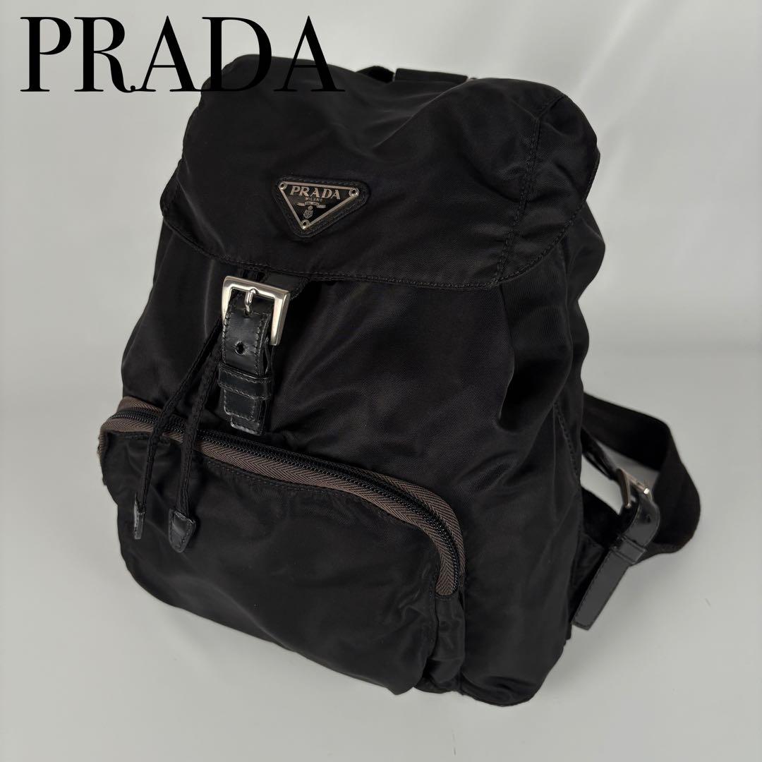プラダ　テスート　リュック　バックパック　黒　三角ロゴ　ナイロン　レザー