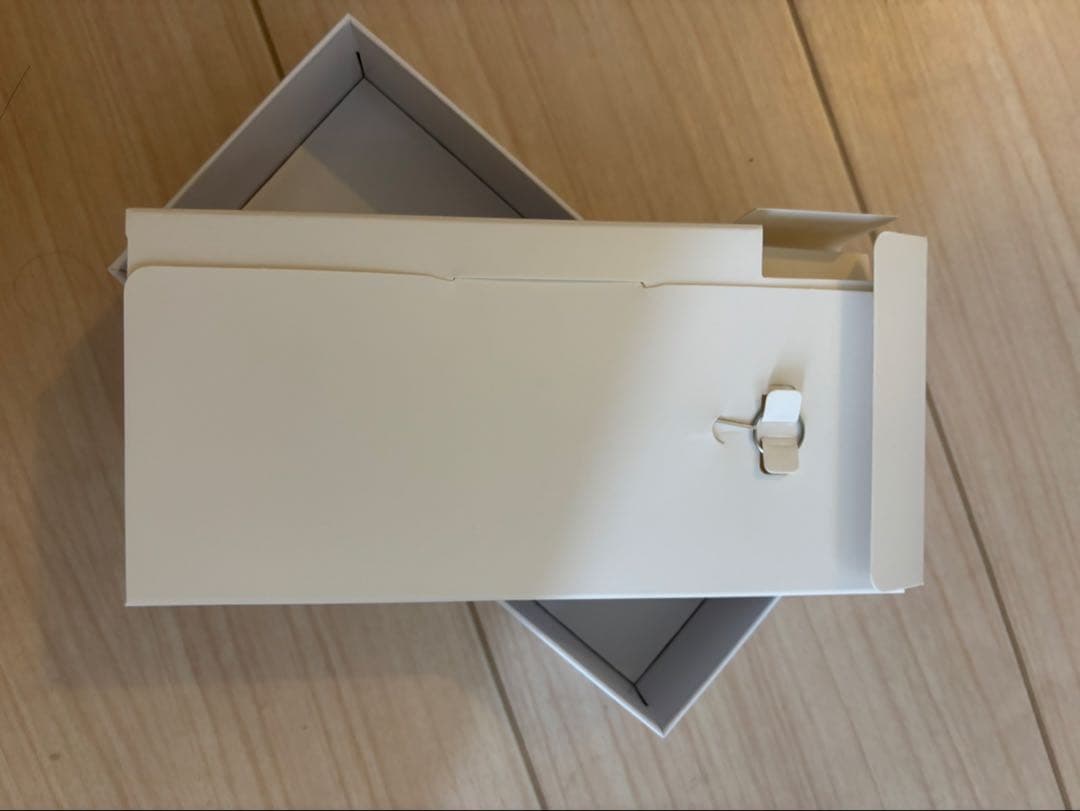 Redmi 5G スマートフォン simフリー　本体 画面ひびあり