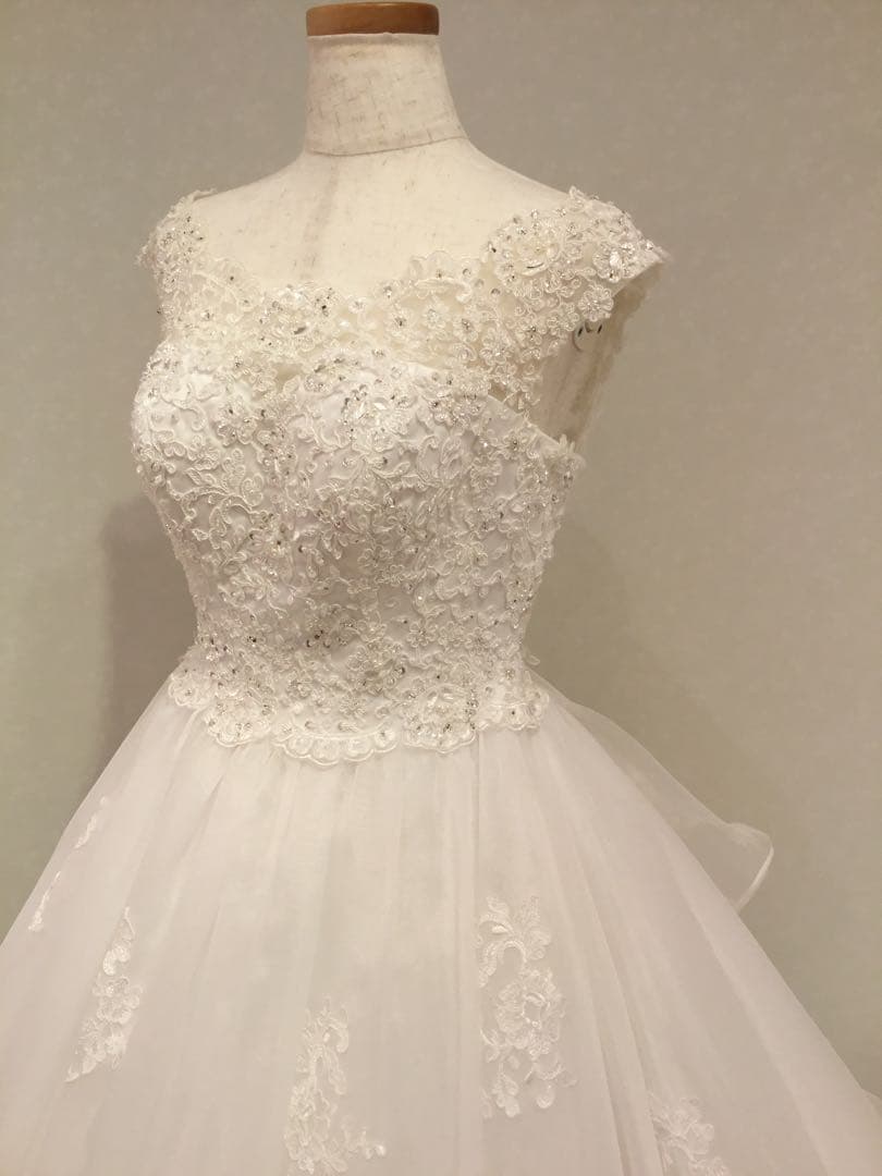 つ*き様 YNS WEDDINGウェディングドレス Aライン ホワイト