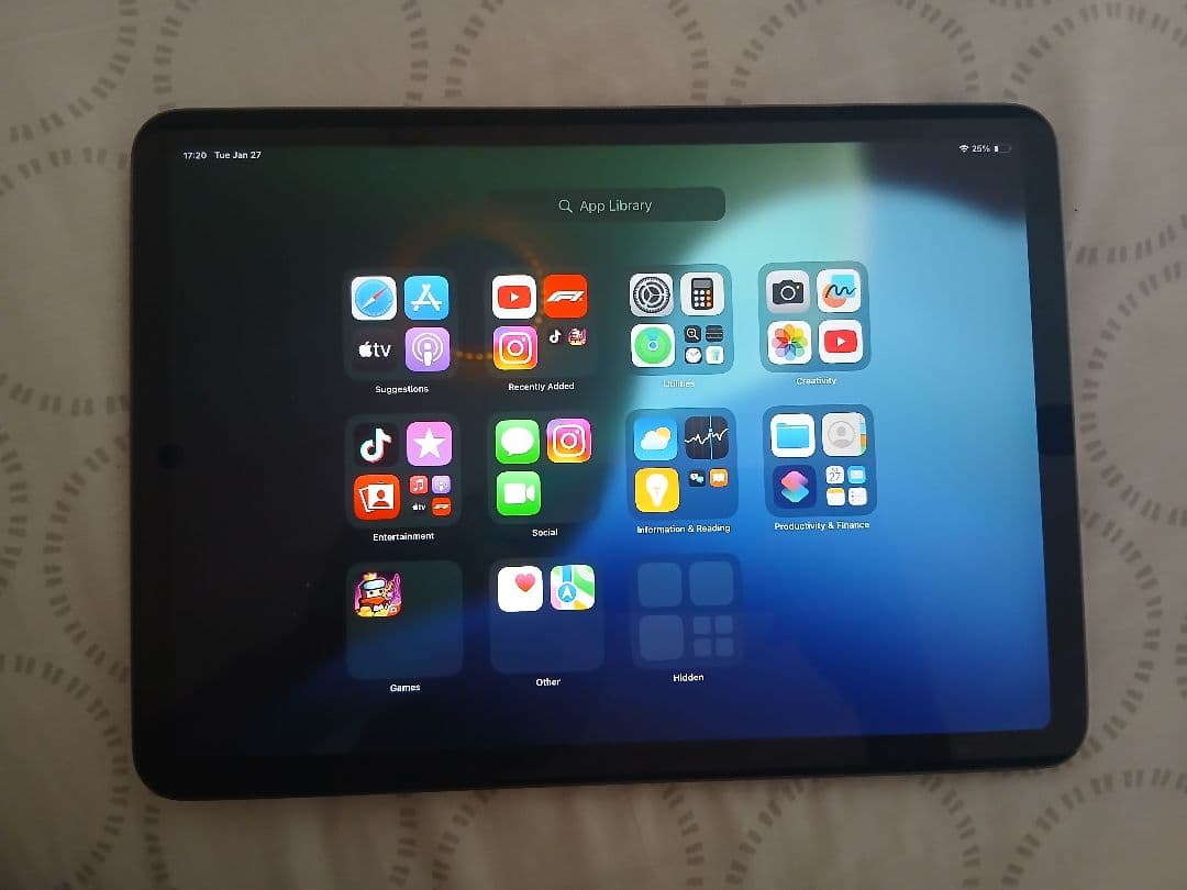 Apple iPad Air 4世代 256GB (86%Battery)