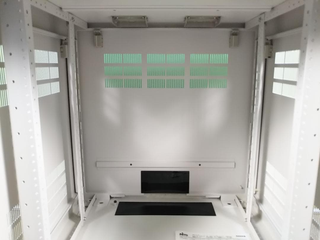 新品未使用　日東工業　FV60-606E　システムラック　サーバーラック　12U