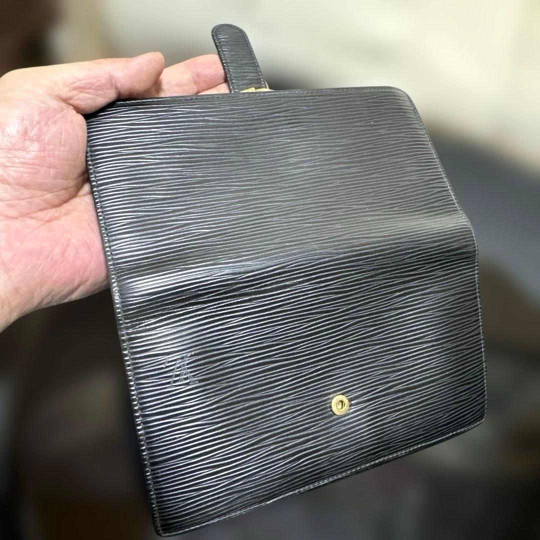 ⑤☆使用感少/美品♪コンチネンタル がま口 長財布 エピ ノワール レザー
