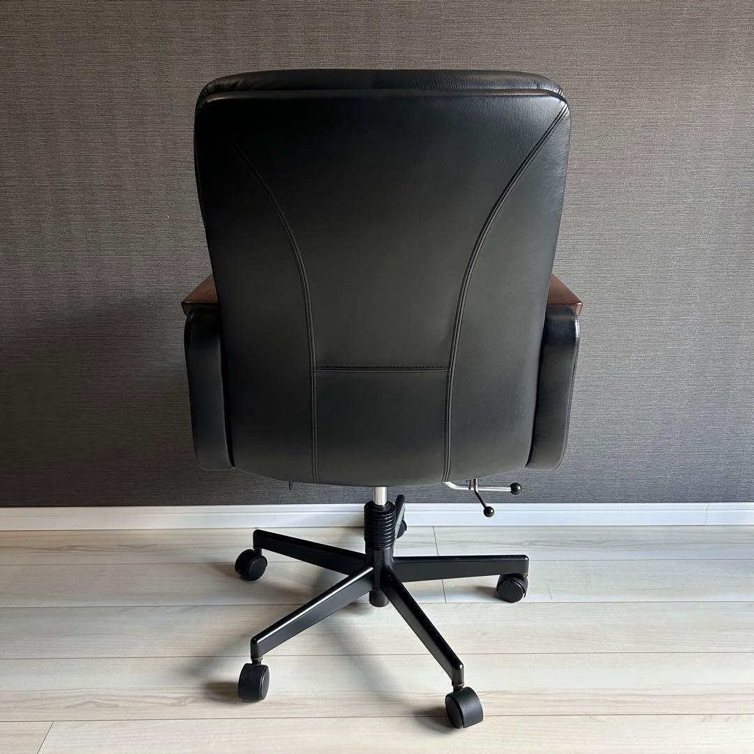 【美品】カリモク デスクチェア エグゼクティブ 本革 ウッド 昇降式 キャスター